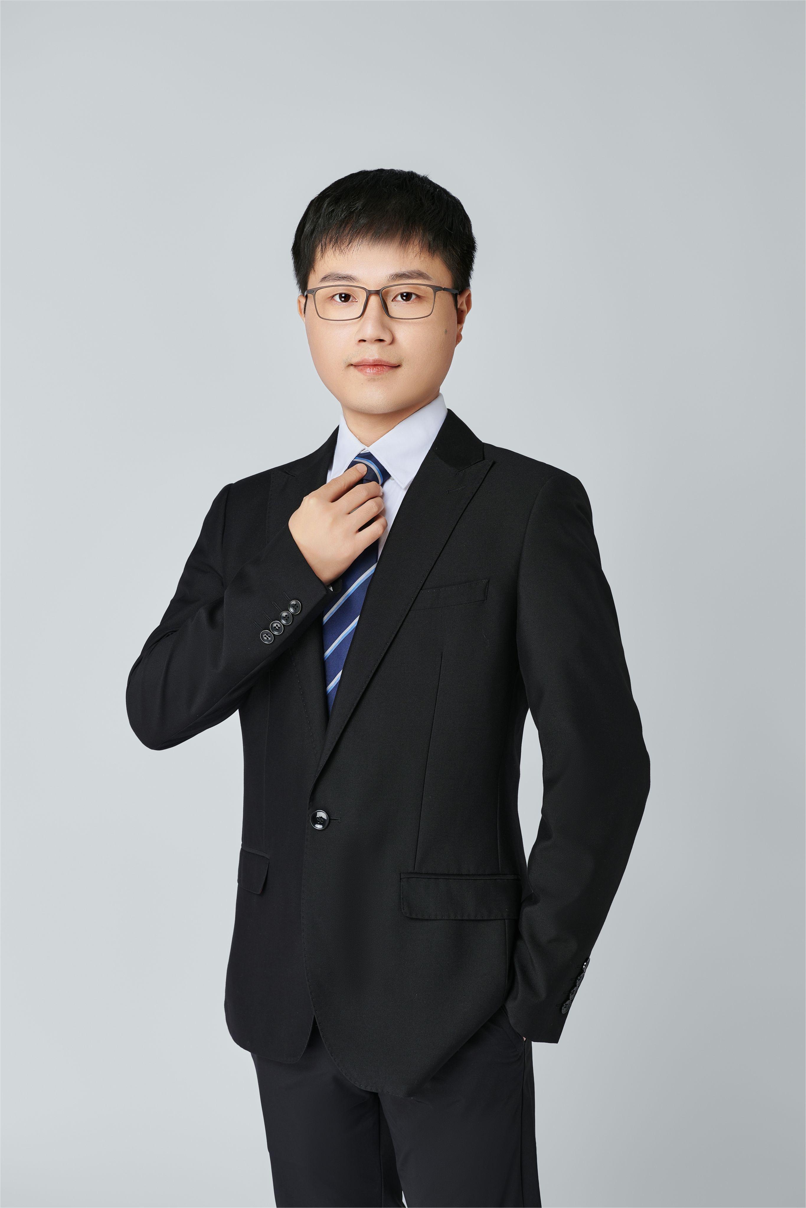 杨翱-College of Economics Shenzhen University